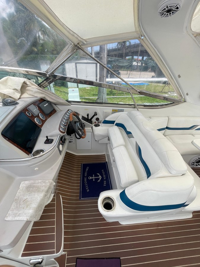 https://arconyachts.ams3.digitaloceanspaces.com/162248/conversions/large_4254546-optimize.jpg