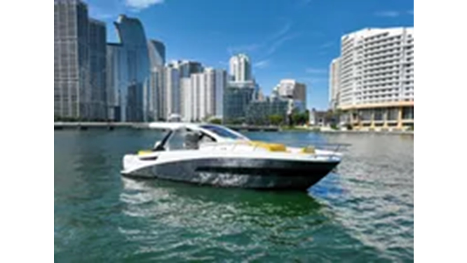 https://arconyachts.ams3.digitaloceanspaces.com/162276/conversions/large_4289638-optimize.jpg