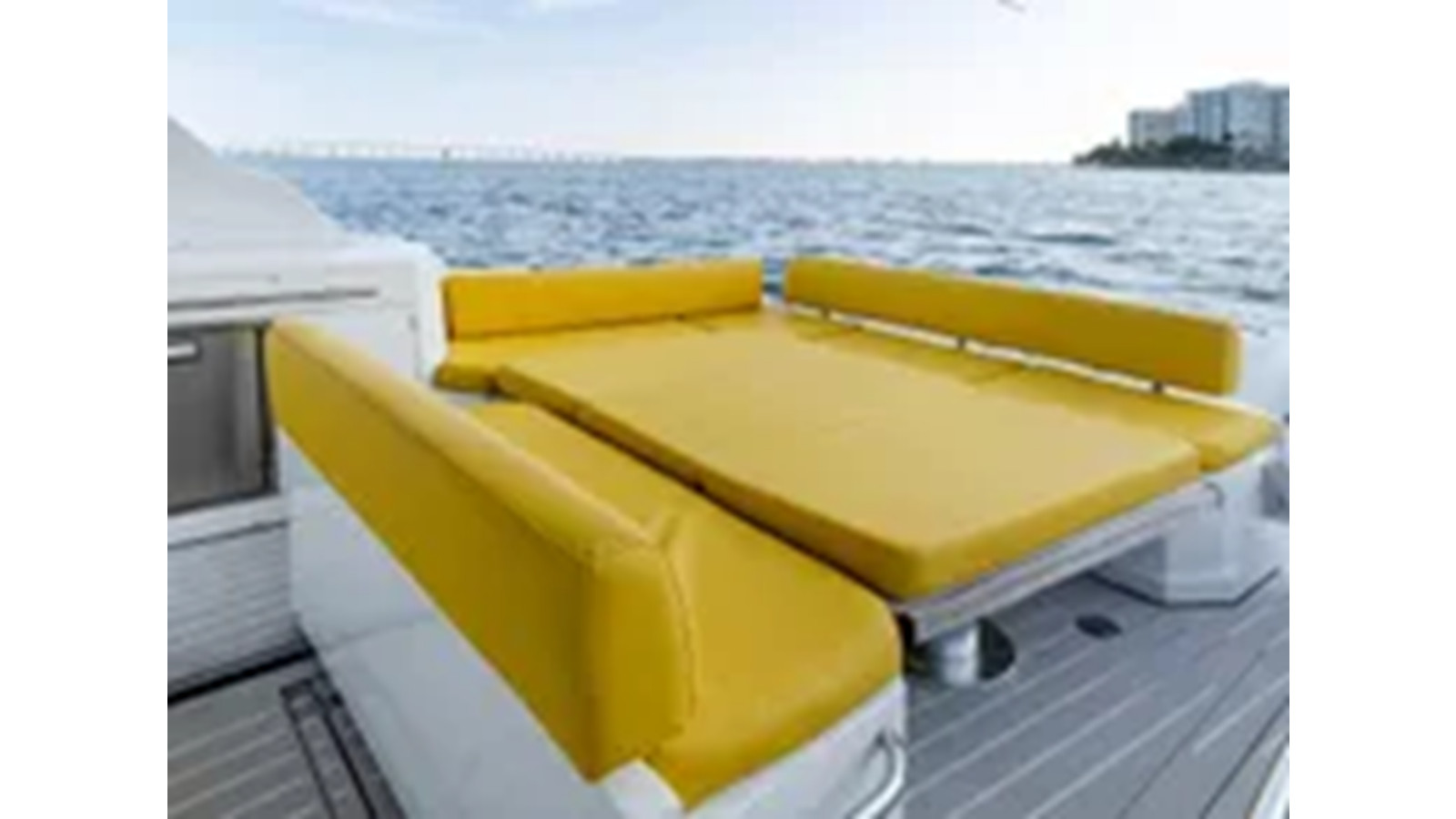 https://arconyachts.ams3.digitaloceanspaces.com/162326/conversions/large_4289655-optimize.jpg