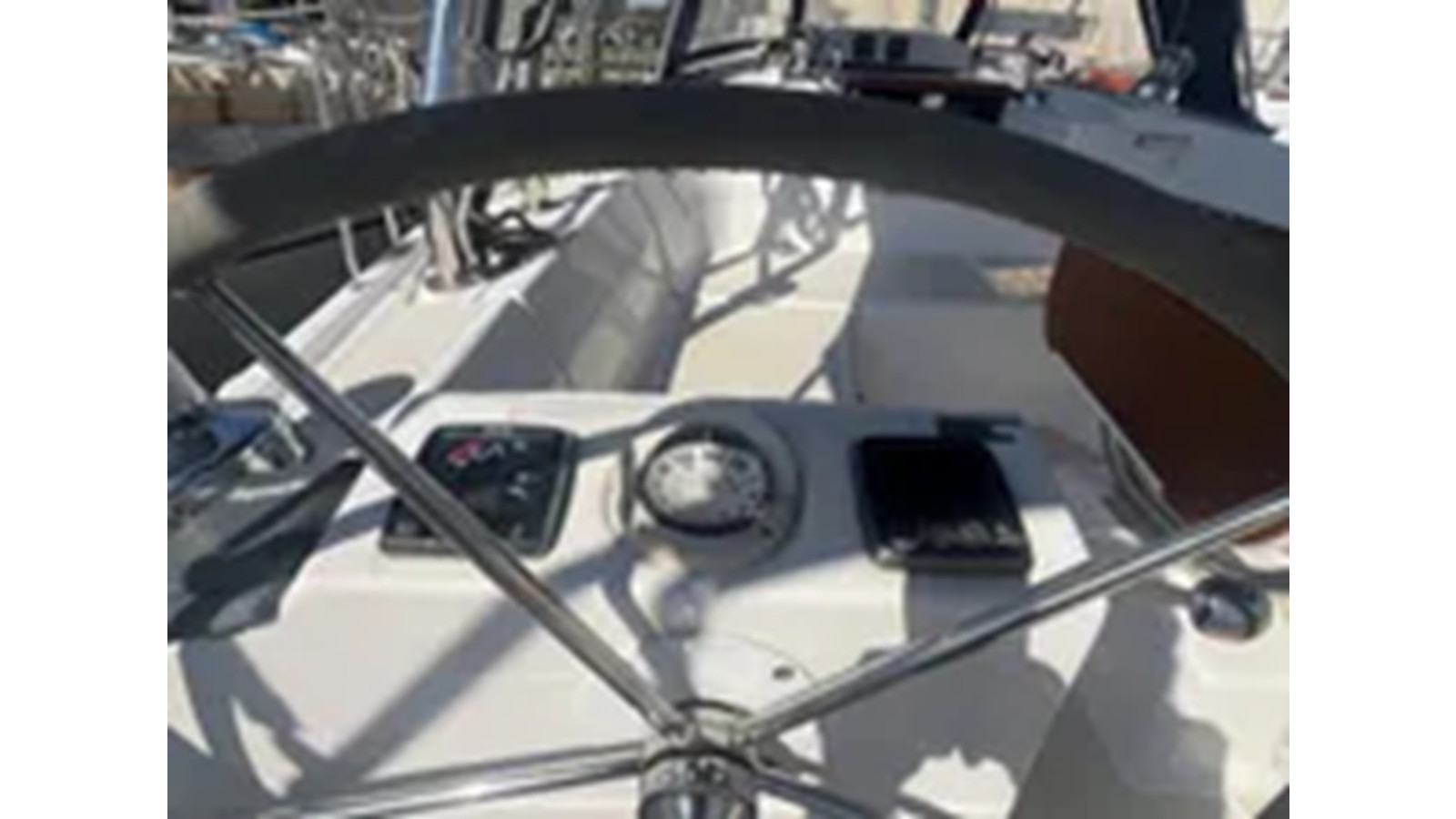 https://arconyachts.ams3.digitaloceanspaces.com/162327/conversions/large_4287188-optimize.jpg