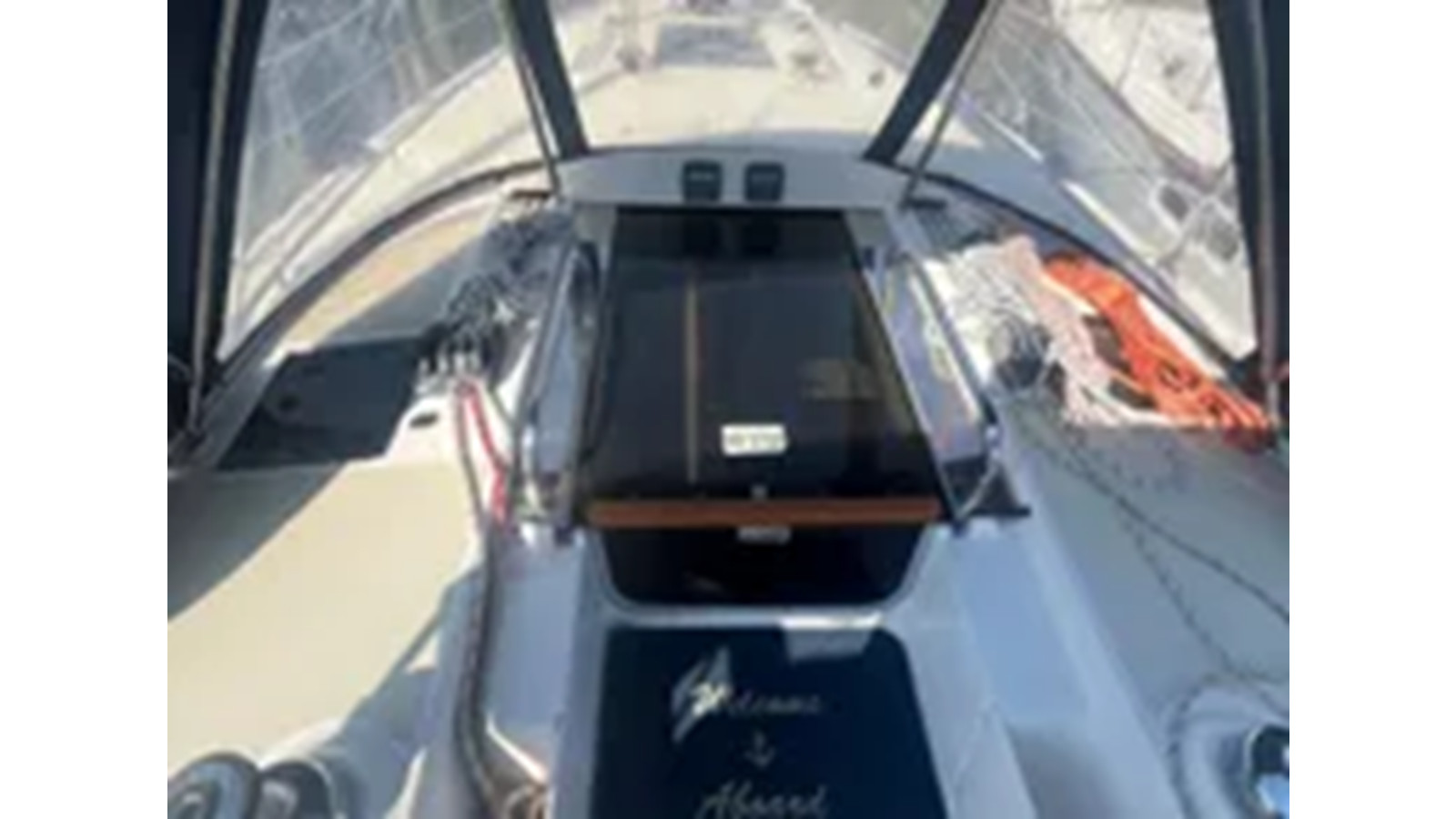 https://arconyachts.ams3.digitaloceanspaces.com/162330/conversions/large_4287189-optimize.jpg