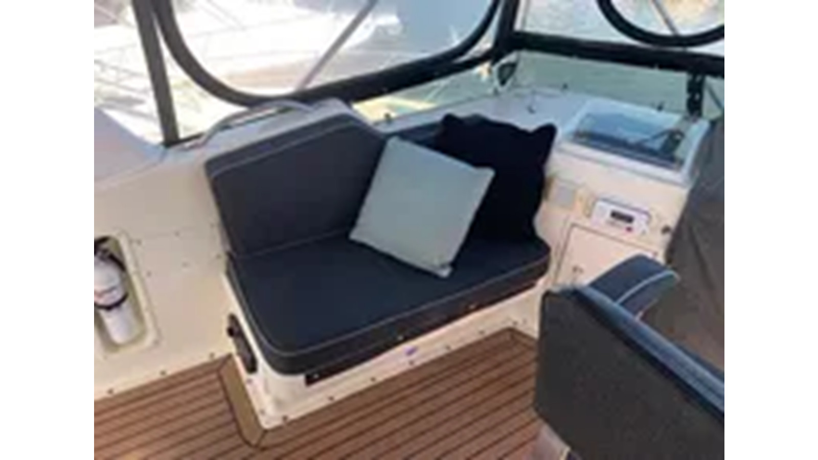 https://arconyachts.ams3.digitaloceanspaces.com/162404/conversions/large_4329476-optimize.jpg