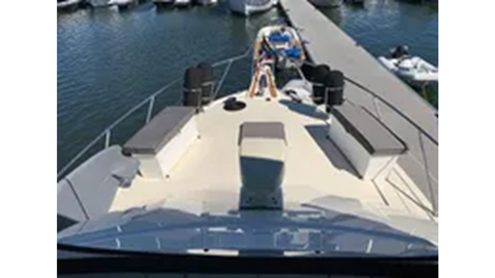 https://arconyachts.ams3.digitaloceanspaces.com/162433/conversions/large_4329487-optimize.jpg