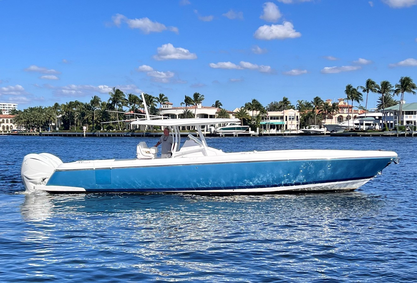https://arconyachts.ams3.digitaloceanspaces.com/162491/conversions/large_4459571-optimize.jpg