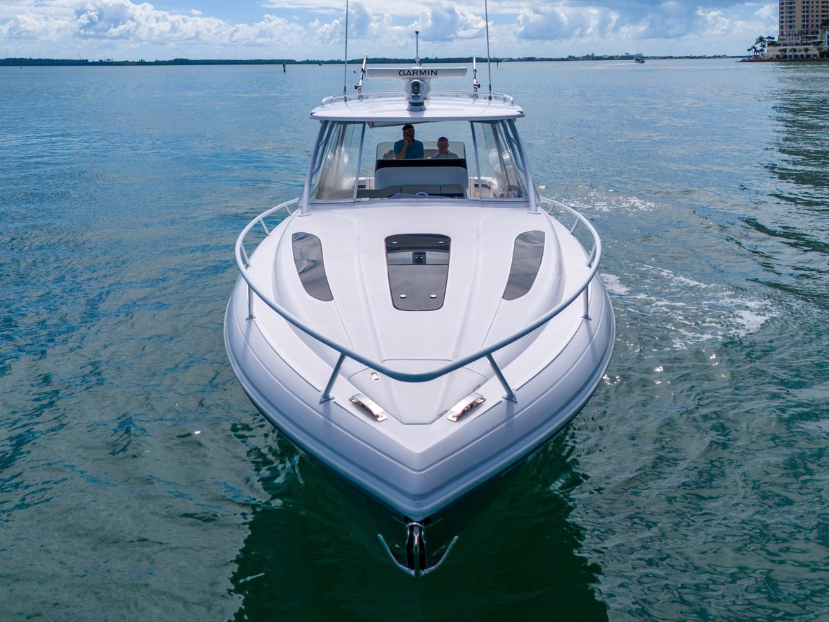 https://arconyachts.ams3.digitaloceanspaces.com/162546/conversions/large_4595773-optimize.jpg