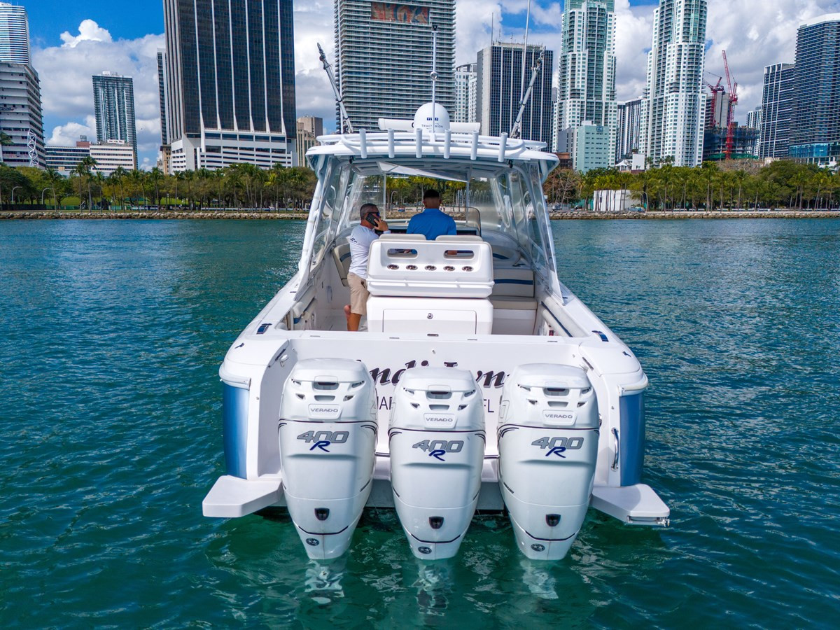 https://arconyachts.ams3.digitaloceanspaces.com/162564/conversions/large_4595780-optimize.jpg