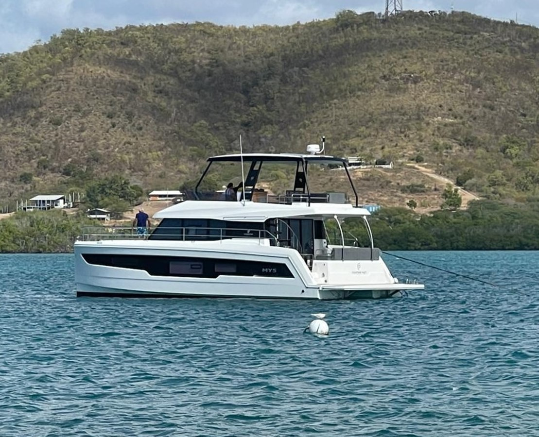 https://arconyachts.ams3.digitaloceanspaces.com/162566/conversions/large_4561626-optimize.jpg