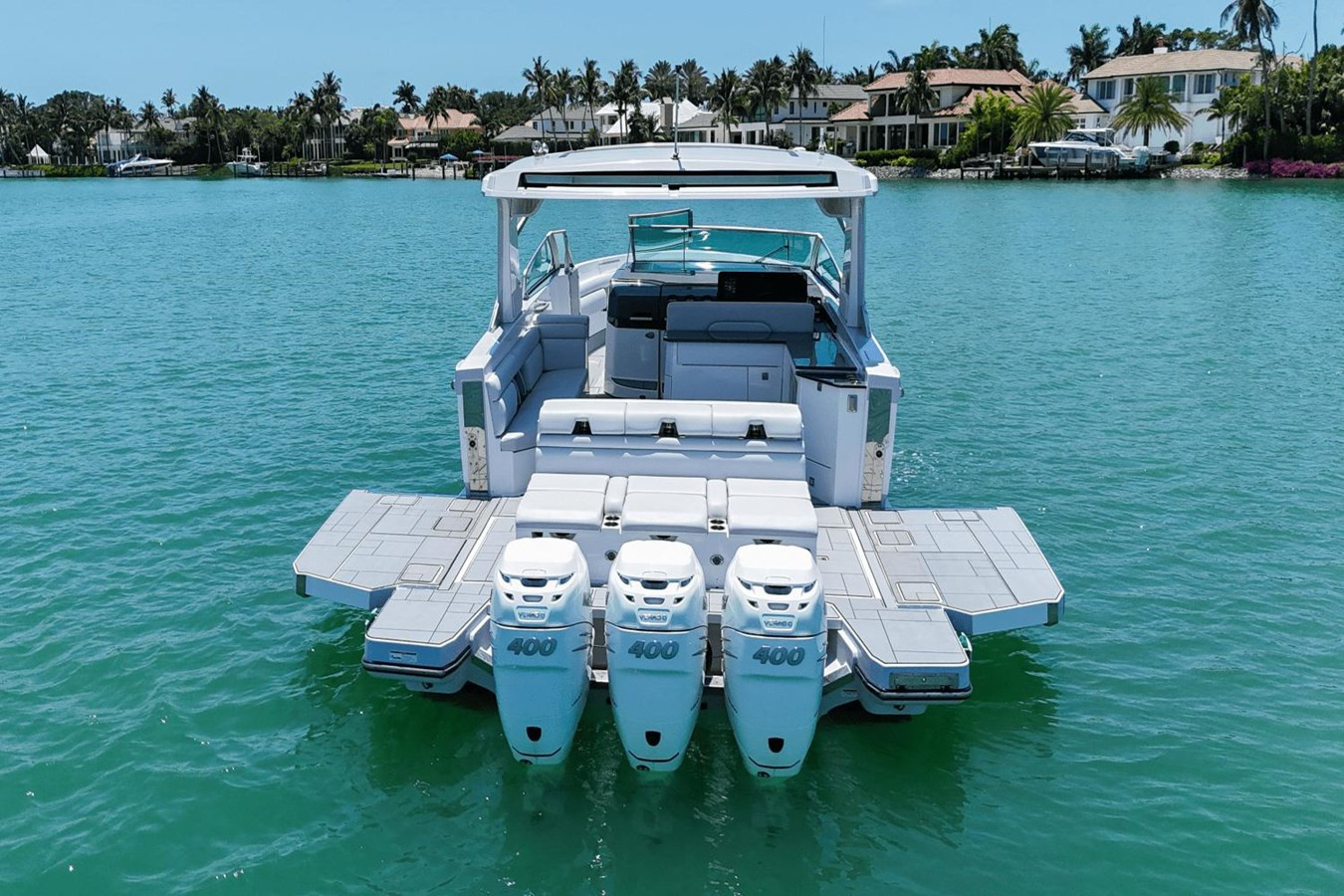 https://arconyachts.ams3.digitaloceanspaces.com/162828/conversions/large_4761544-optimize.jpg