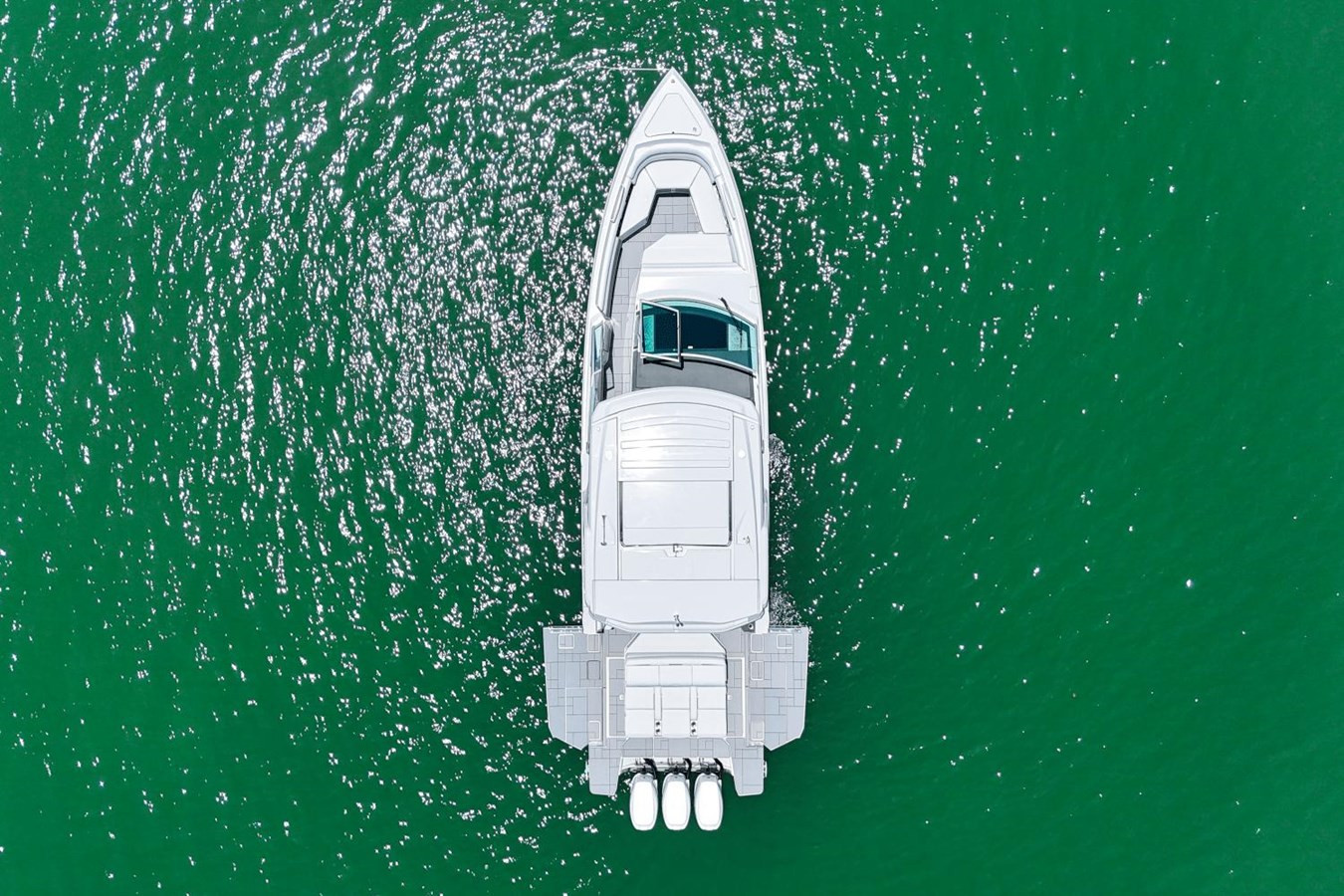 https://arconyachts.ams3.digitaloceanspaces.com/162844/conversions/large_4761549-optimize.jpg