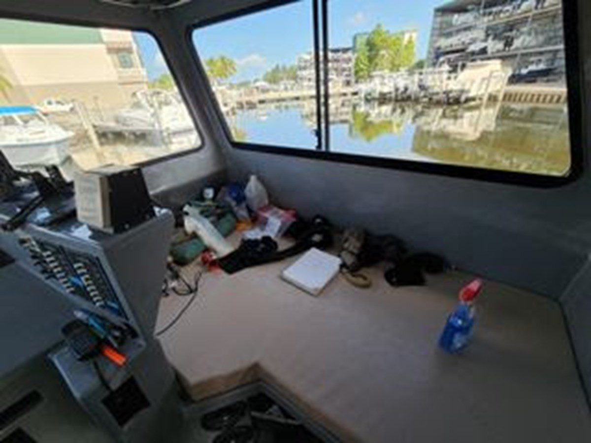 https://arconyachts.ams3.digitaloceanspaces.com/162959/conversions/large_4005412-optimize.jpg