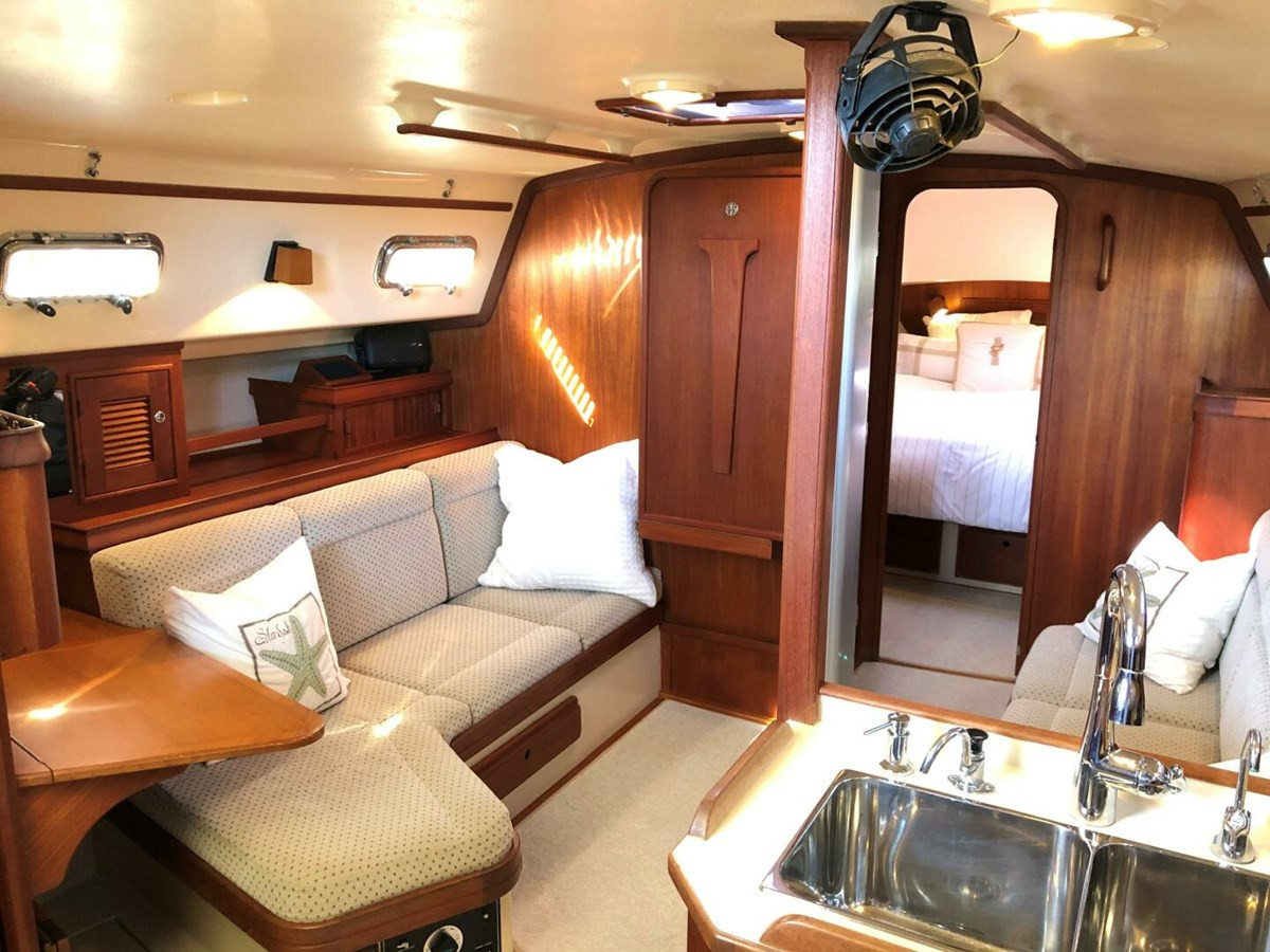 https://arconyachts.ams3.digitaloceanspaces.com/163263/conversions/large_4626977-optimize.jpg