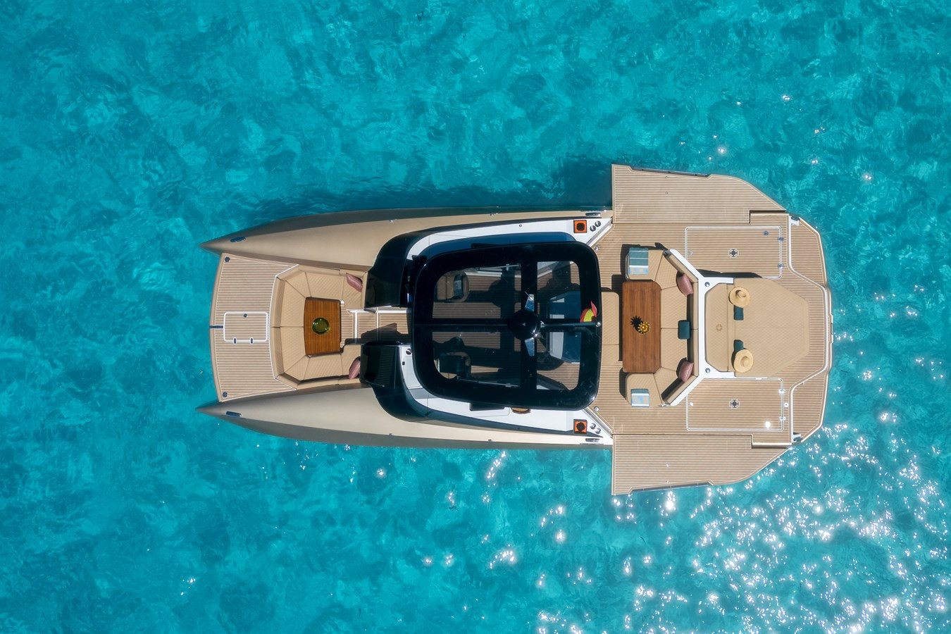 https://arconyachts.ams3.digitaloceanspaces.com/163407/conversions/large_4574182-optimize.jpg