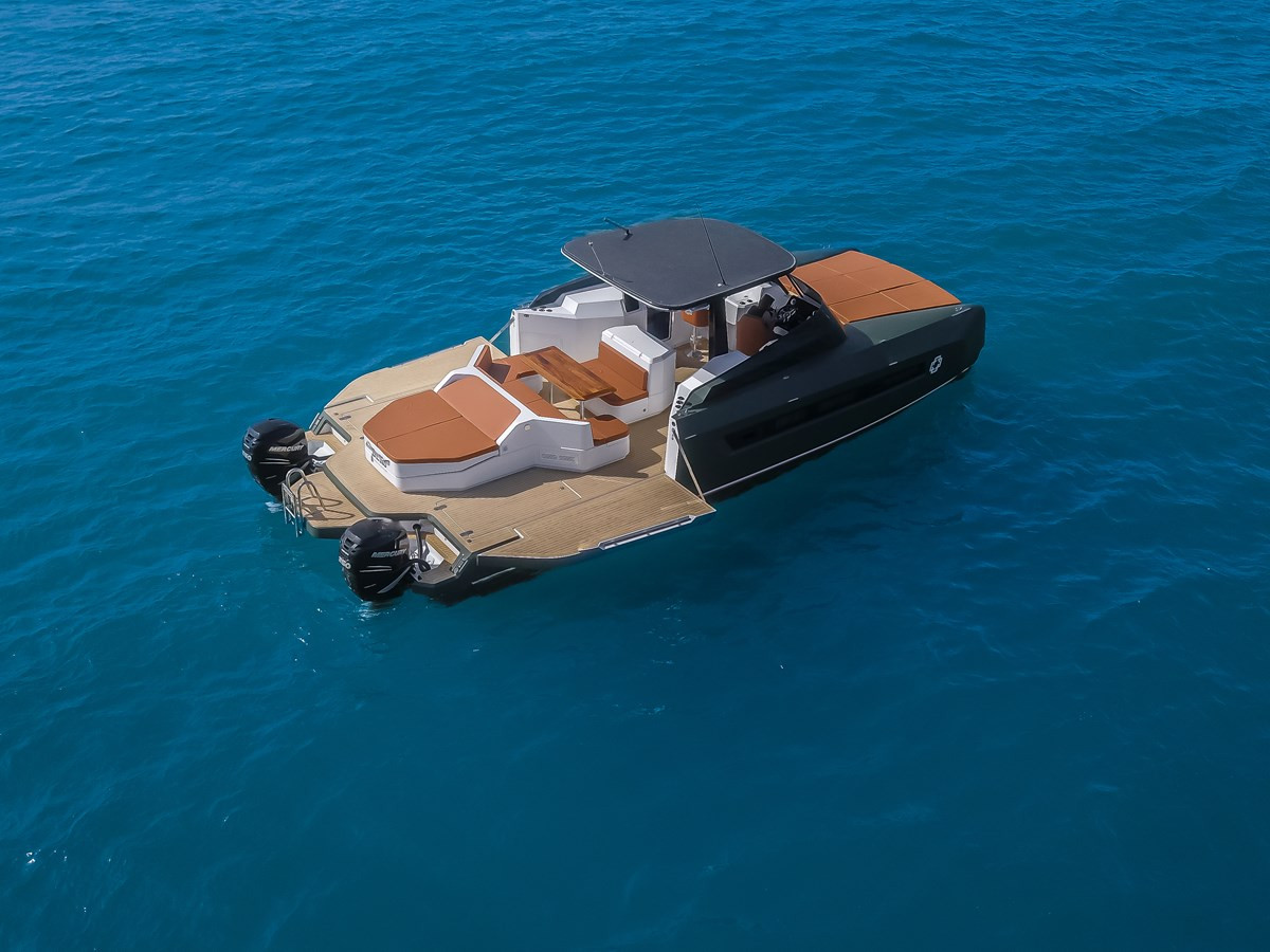 https://arconyachts.ams3.digitaloceanspaces.com/163423/conversions/large_4573859-optimize.jpg