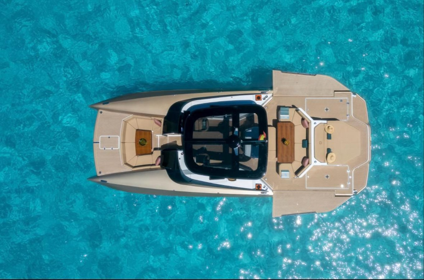 https://arconyachts.ams3.digitaloceanspaces.com/163472/conversions/large_4574209-optimize.jpg