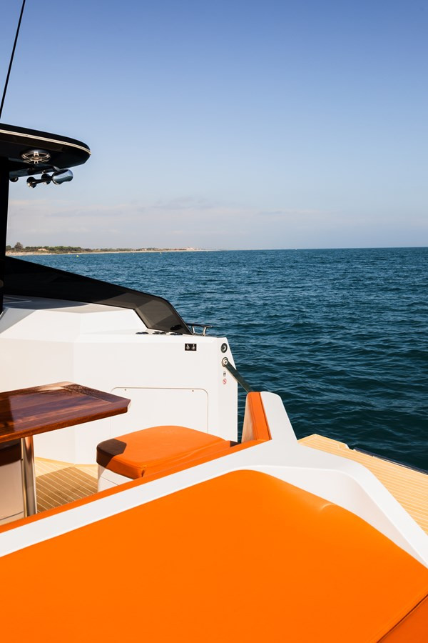 https://arconyachts.ams3.digitaloceanspaces.com/163473/conversions/large_4573918-optimize.jpg