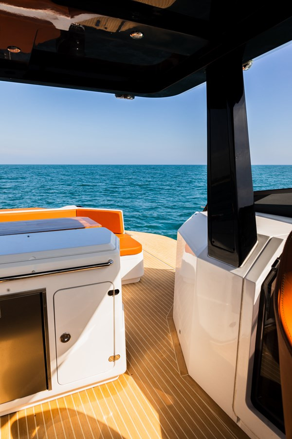 https://arconyachts.ams3.digitaloceanspaces.com/163487/conversions/large_4573924-optimize.jpg