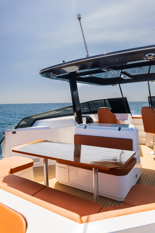 https://arconyachts.ams3.digitaloceanspaces.com/163495/conversions/large_4573927-optimize.jpg
