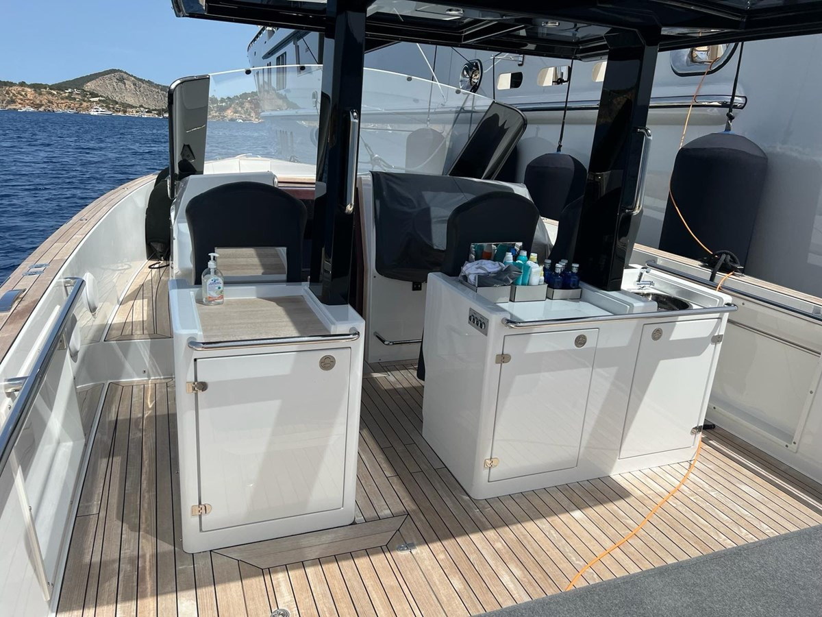 https://arconyachts.ams3.digitaloceanspaces.com/163564/conversions/large_4163868-optimize.jpg