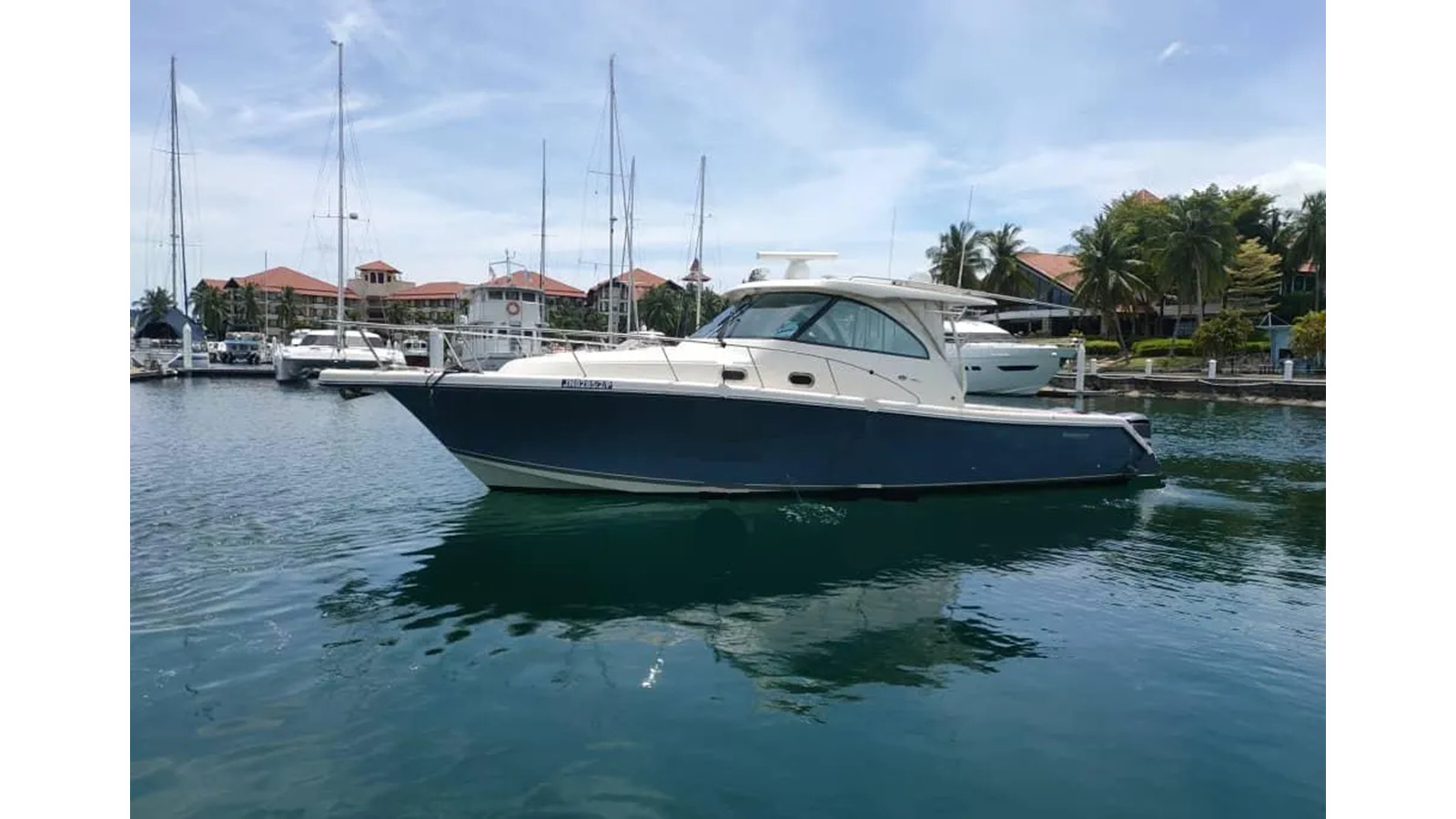 https://arconyachts.ams3.digitaloceanspaces.com/163647/conversions/large_4703560-optimize.jpg