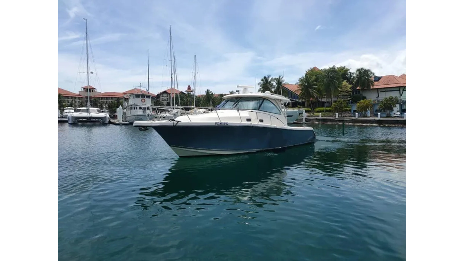 https://arconyachts.ams3.digitaloceanspaces.com/163661/conversions/large_4703564-optimize.jpg