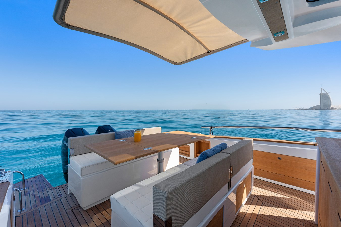https://arconyachts.ams3.digitaloceanspaces.com/163674/conversions/large_4649311-optimize.jpg