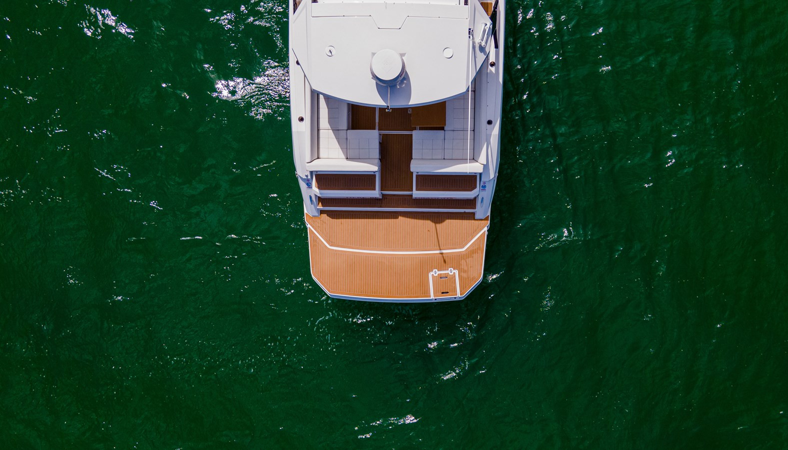 https://arconyachts.ams3.digitaloceanspaces.com/163771/conversions/large_4853246-optimize.jpg