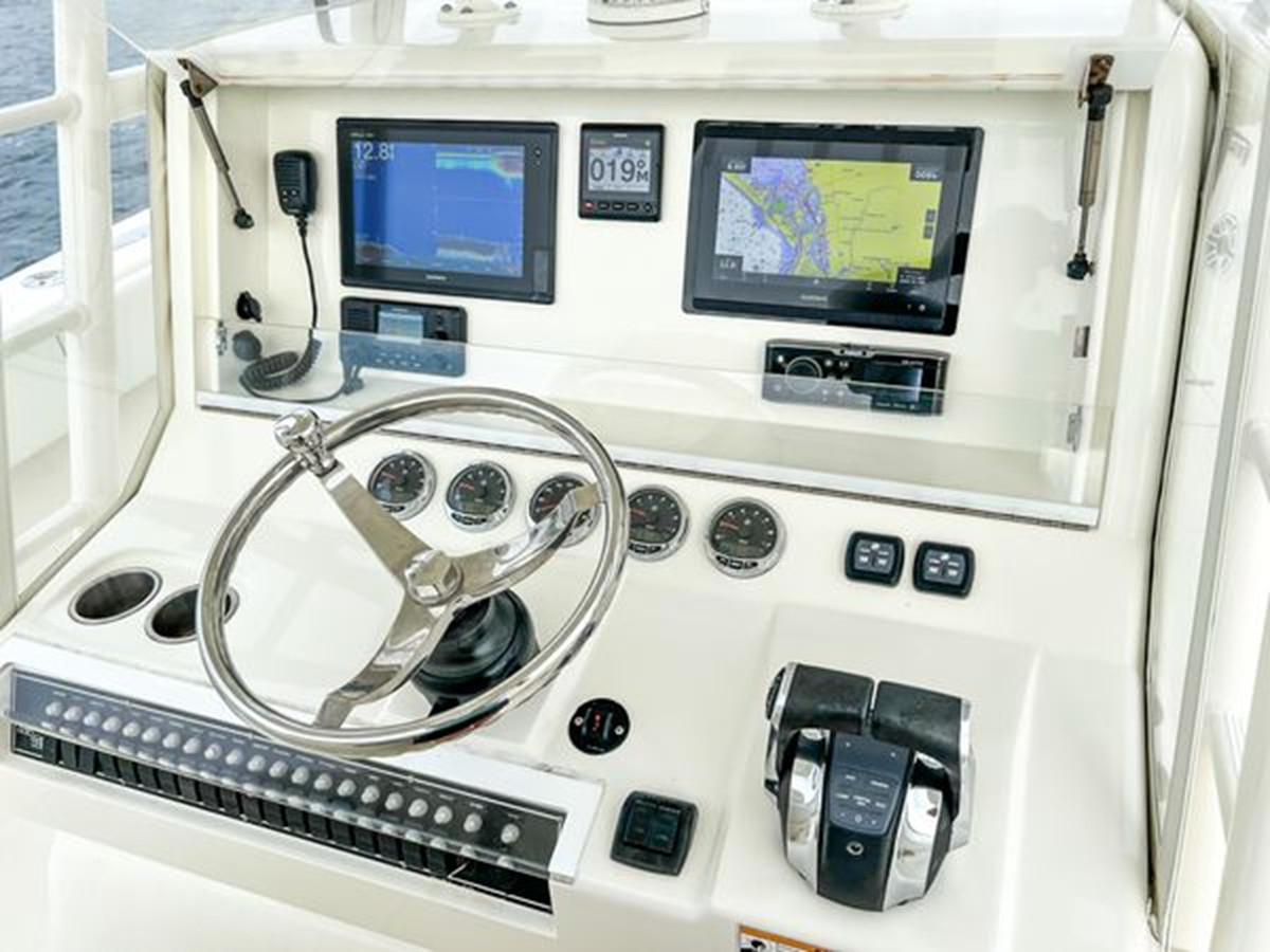 https://arconyachts.ams3.digitaloceanspaces.com/163776/conversions/large_3976837-optimize.jpg