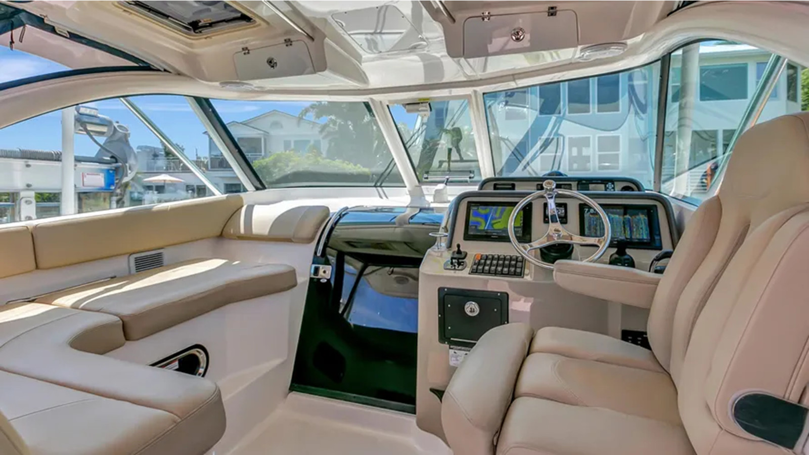 https://arconyachts.ams3.digitaloceanspaces.com/163779/conversions/large_4715650-optimize.jpg