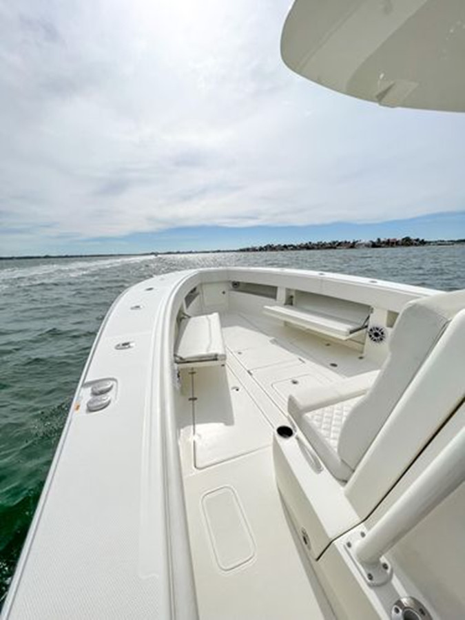 https://arconyachts.ams3.digitaloceanspaces.com/163793/conversions/large_3976842-optimize.jpg