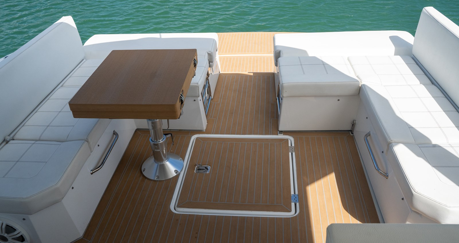https://arconyachts.ams3.digitaloceanspaces.com/163850/conversions/large_4853276-optimize.jpg