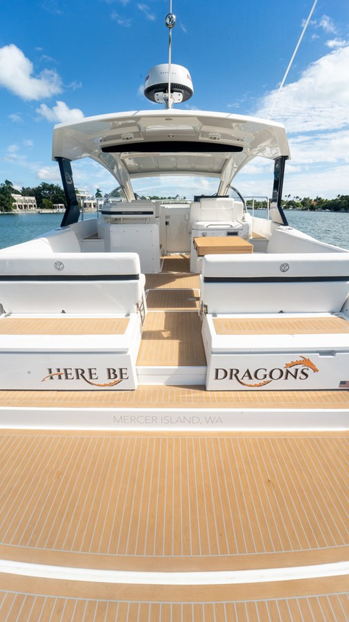 https://arconyachts.ams3.digitaloceanspaces.com/163909/conversions/large_4853298-optimize.jpg
