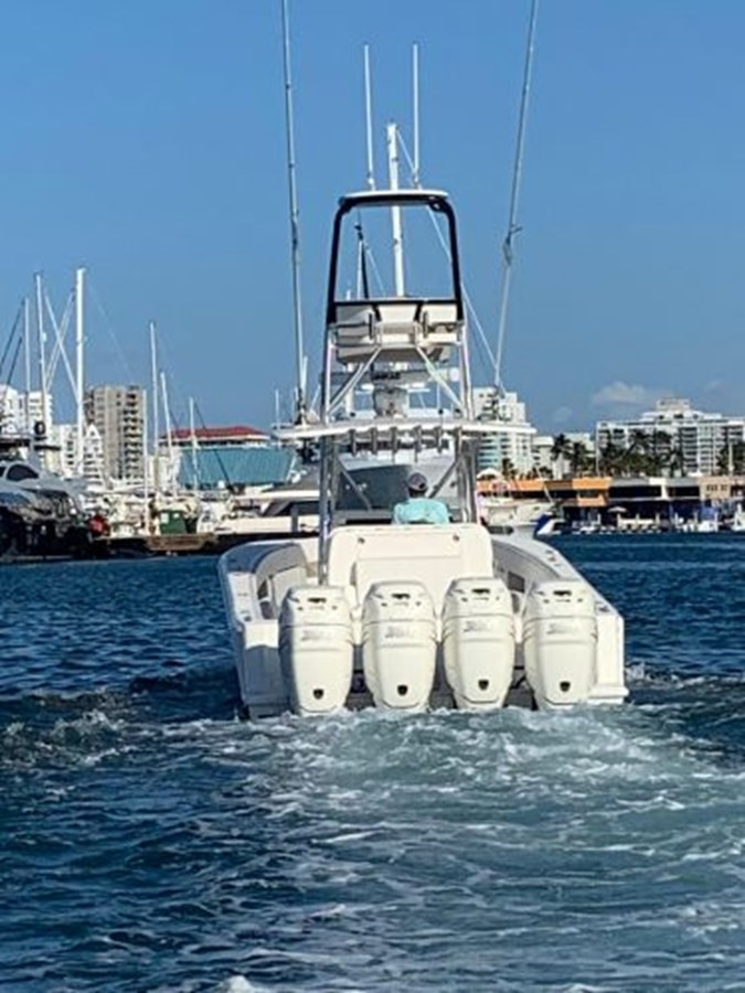 https://arconyachts.ams3.digitaloceanspaces.com/163962/conversions/large_3016446-optimize.jpg