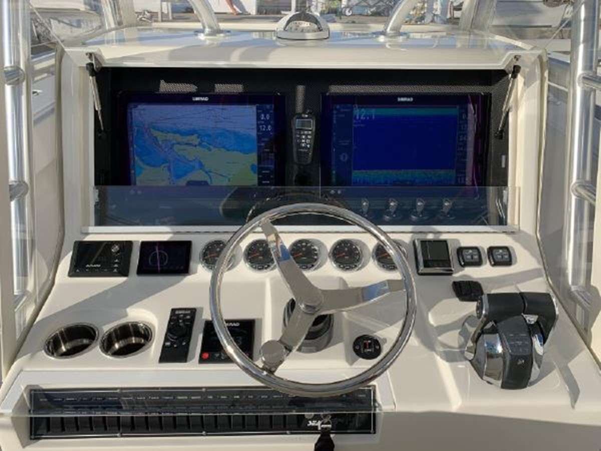 https://arconyachts.ams3.digitaloceanspaces.com/163982/conversions/large_3016453-optimize.jpg