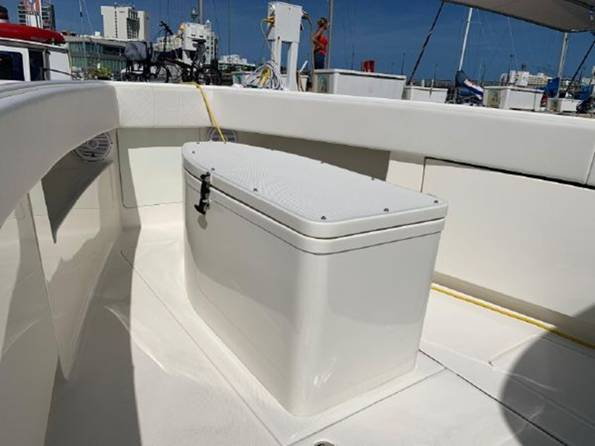 https://arconyachts.ams3.digitaloceanspaces.com/164009/conversions/large_3016463-optimize.jpg
