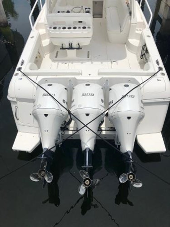 https://arconyachts.ams3.digitaloceanspaces.com/164108/conversions/large_3552959-optimize.jpg