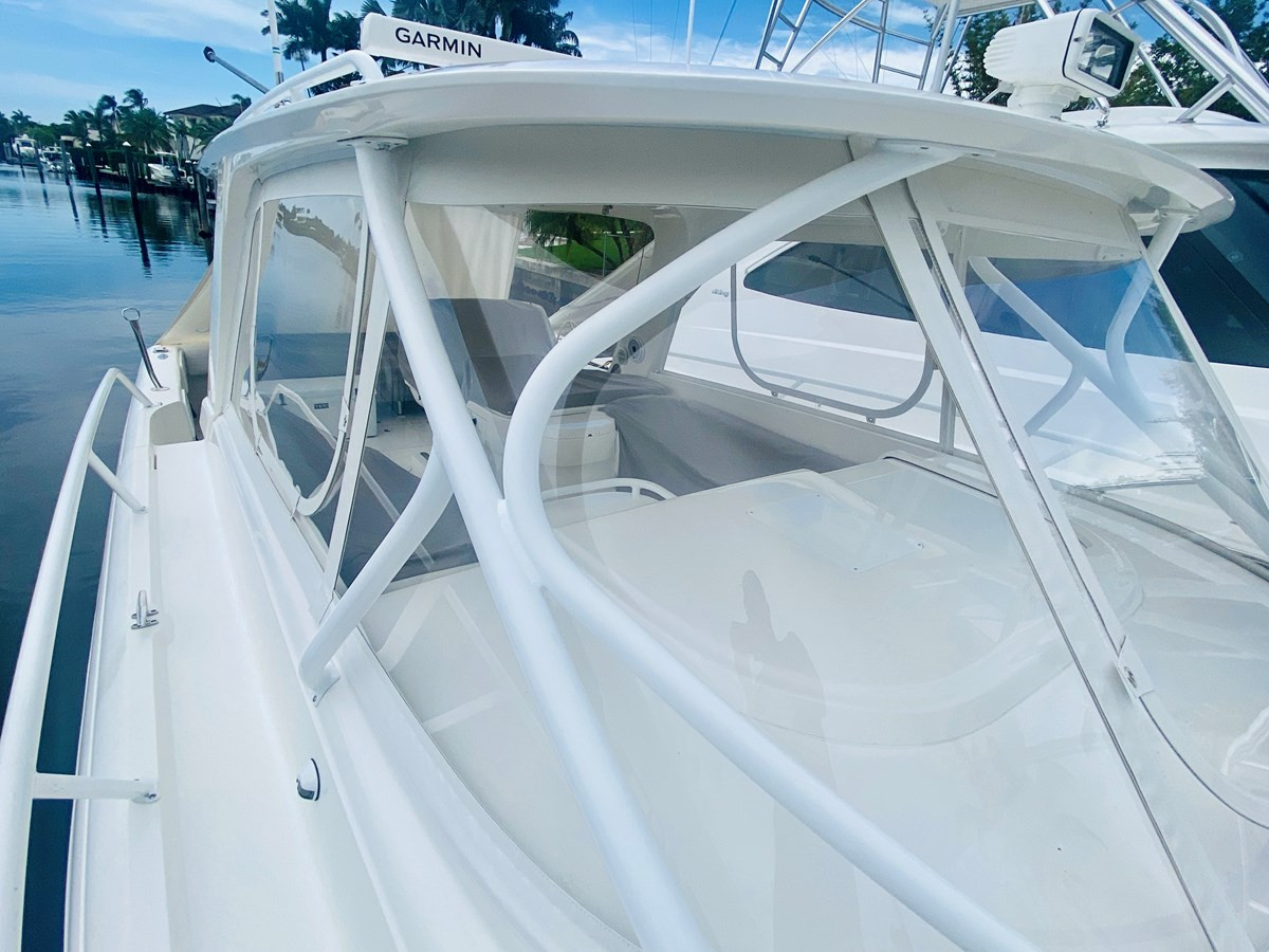 https://arconyachts.ams3.digitaloceanspaces.com/164121/conversions/large_3552964-optimize.jpg
