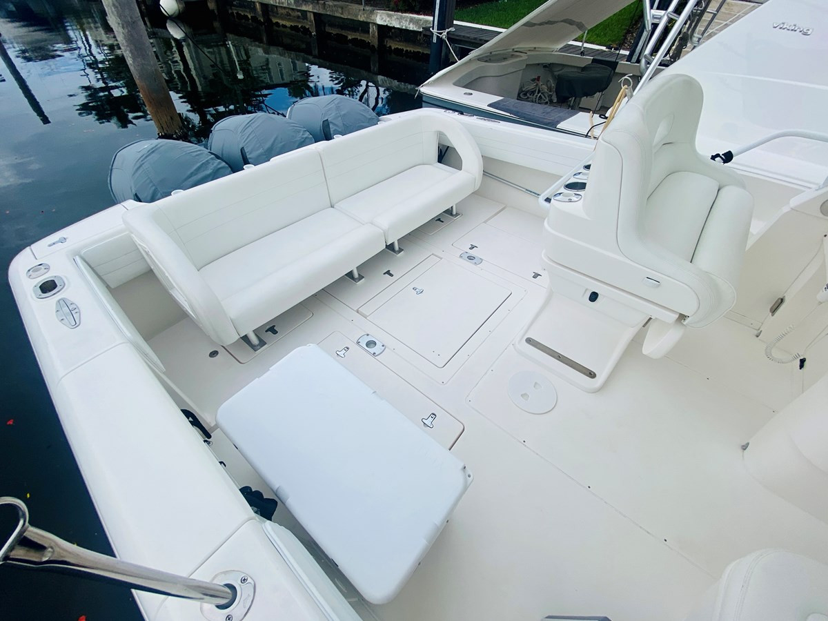 https://arconyachts.ams3.digitaloceanspaces.com/164152/conversions/large_3552975-optimize.jpg