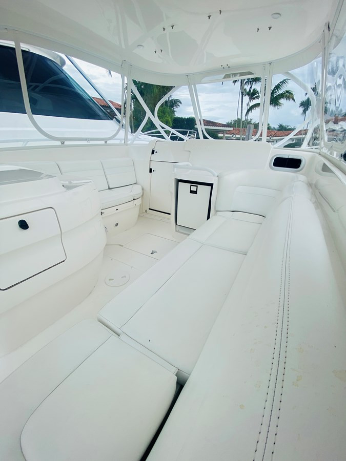 https://arconyachts.ams3.digitaloceanspaces.com/164163/conversions/large_3552979-optimize.jpg