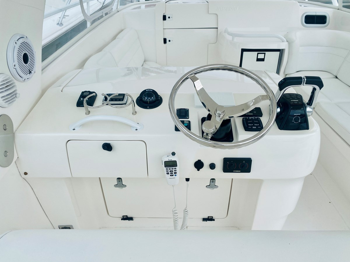 https://arconyachts.ams3.digitaloceanspaces.com/164180/conversions/large_3552986-optimize.jpg