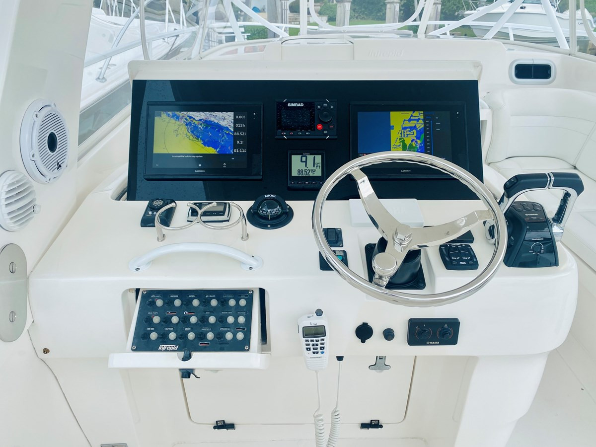 https://arconyachts.ams3.digitaloceanspaces.com/164183/conversions/large_3552987-optimize.jpg