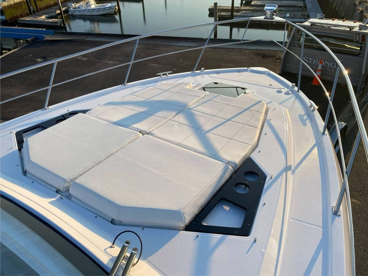 https://arconyachts.ams3.digitaloceanspaces.com/164202/conversions/large_3843716-optimize.jpg