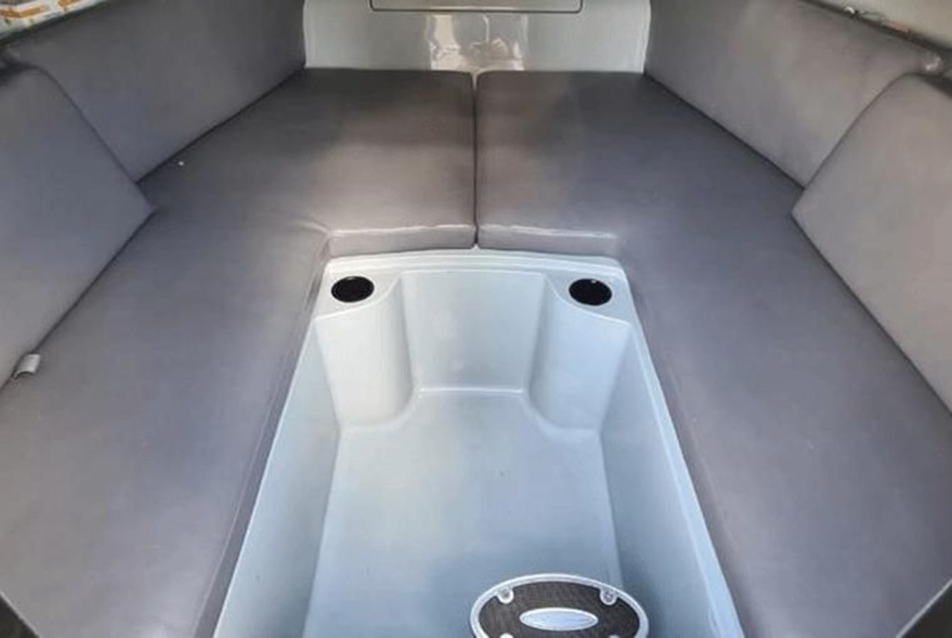 https://arconyachts.ams3.digitaloceanspaces.com/164321/conversions/large_4183379-optimize.jpg