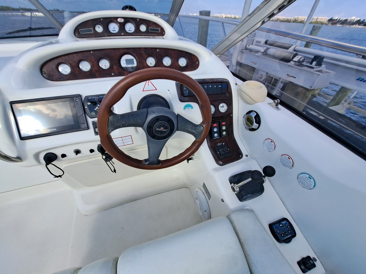 https://arconyachts.ams3.digitaloceanspaces.com/164326/conversions/large_4177125-optimize.jpg