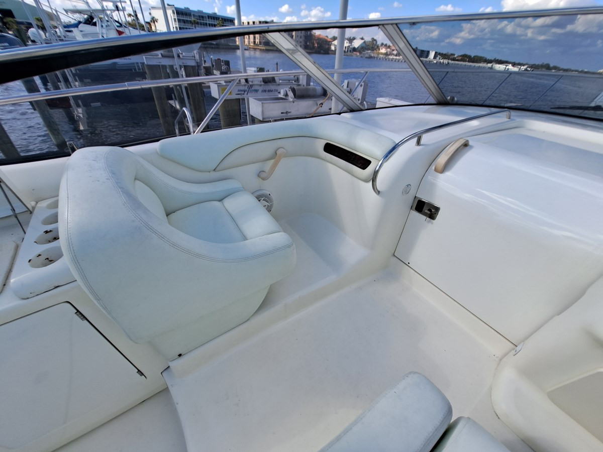 https://arconyachts.ams3.digitaloceanspaces.com/164328/conversions/large_4177126-optimize.jpg