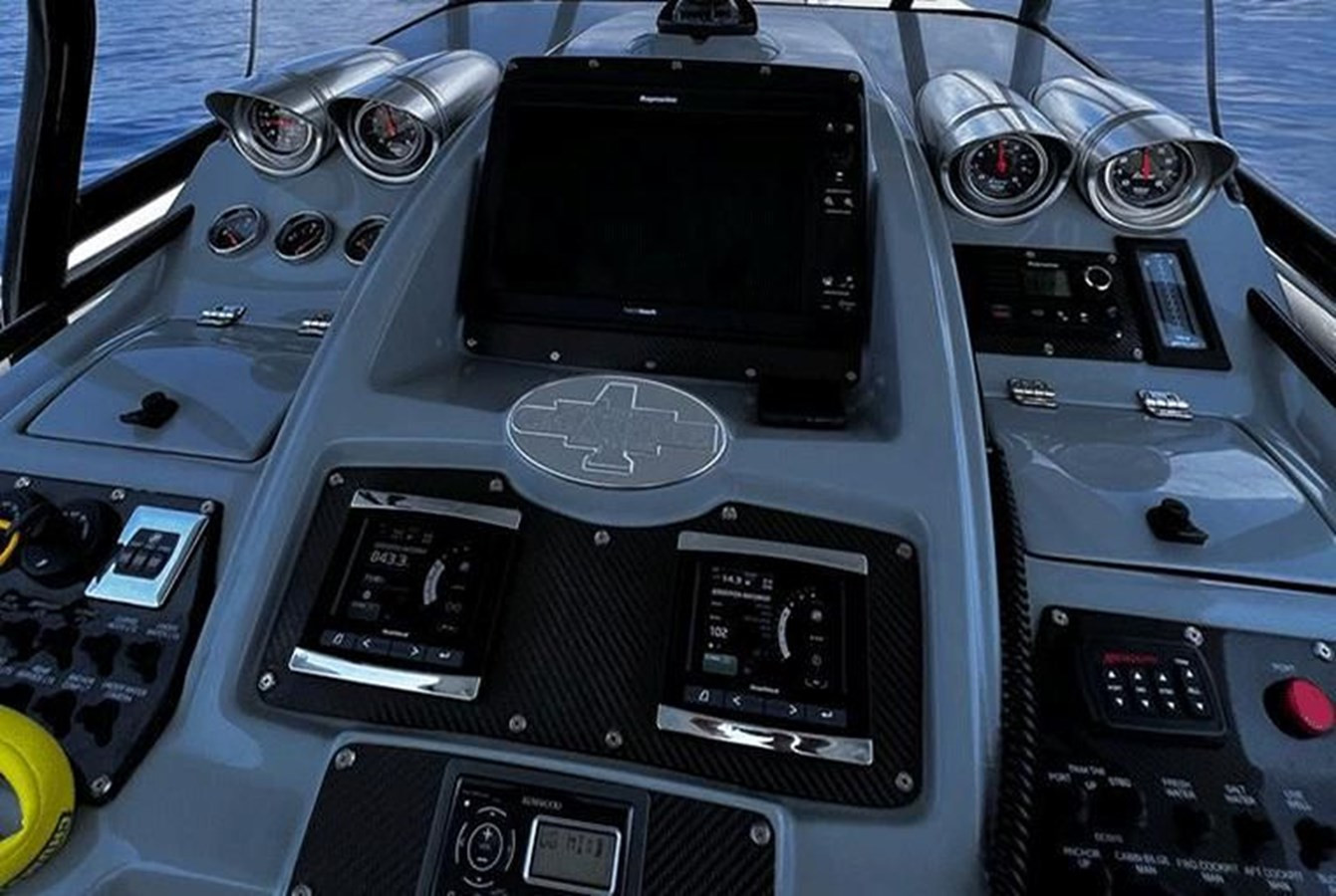 https://arconyachts.ams3.digitaloceanspaces.com/164340/conversions/large_4183386-optimize.jpg