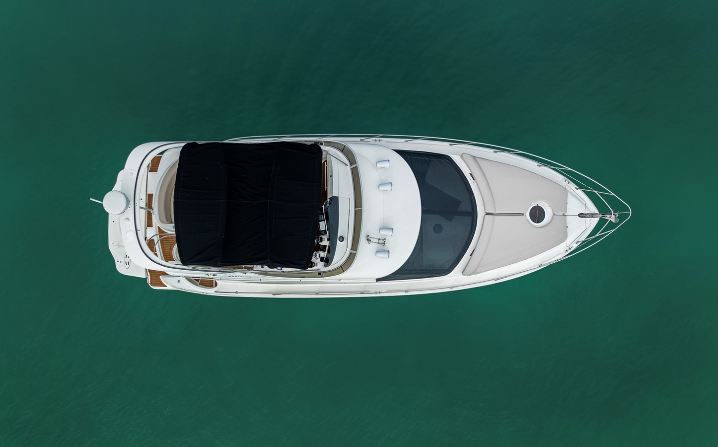 https://arconyachts.ams3.digitaloceanspaces.com/164536/conversions/large_4279928-optimize.jpg