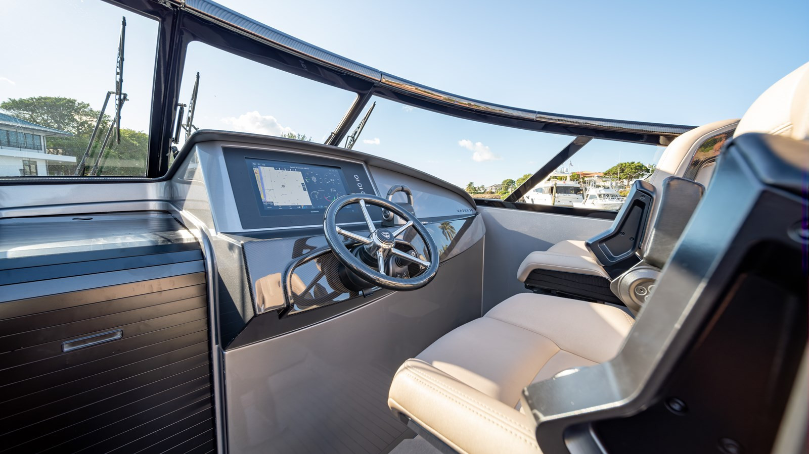 https://arconyachts.ams3.digitaloceanspaces.com/164569/conversions/large_4406213-optimize.jpg