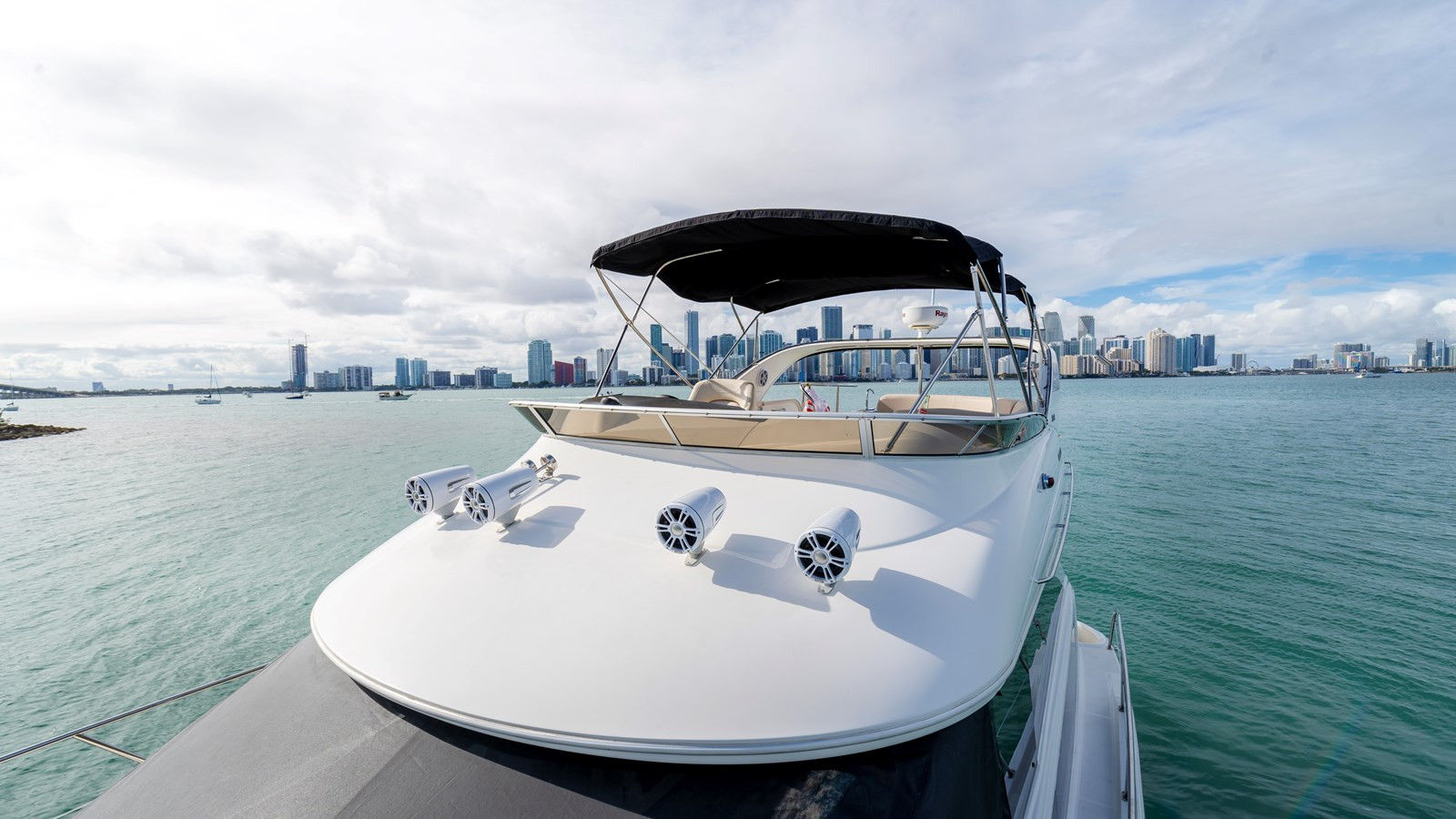 https://arconyachts.ams3.digitaloceanspaces.com/164602/conversions/large_4279952-optimize.jpg