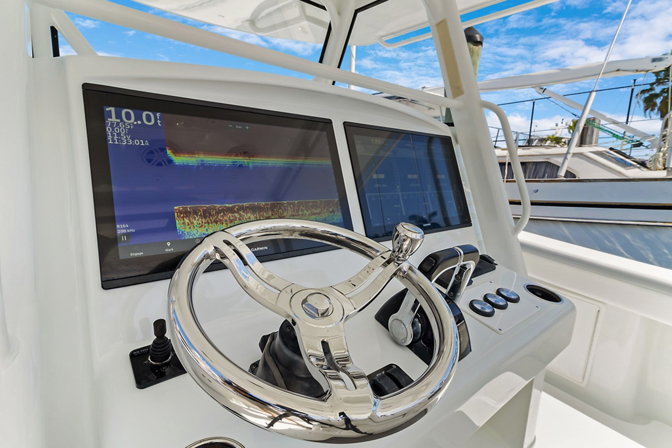 https://arconyachts.ams3.digitaloceanspaces.com/164603/conversions/large_4446322-optimize.jpg