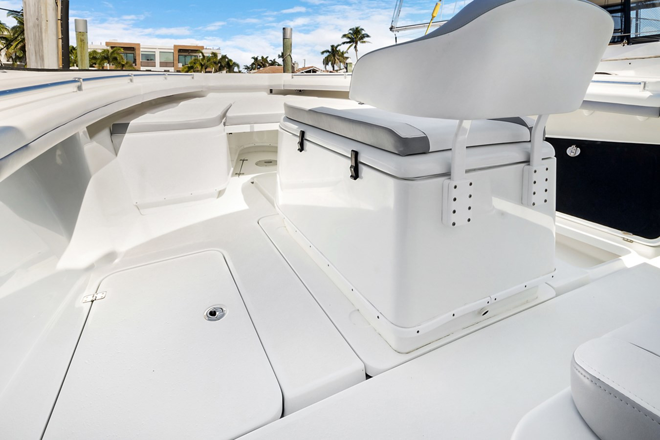 https://arconyachts.ams3.digitaloceanspaces.com/164630/conversions/large_4446331-optimize.jpg
